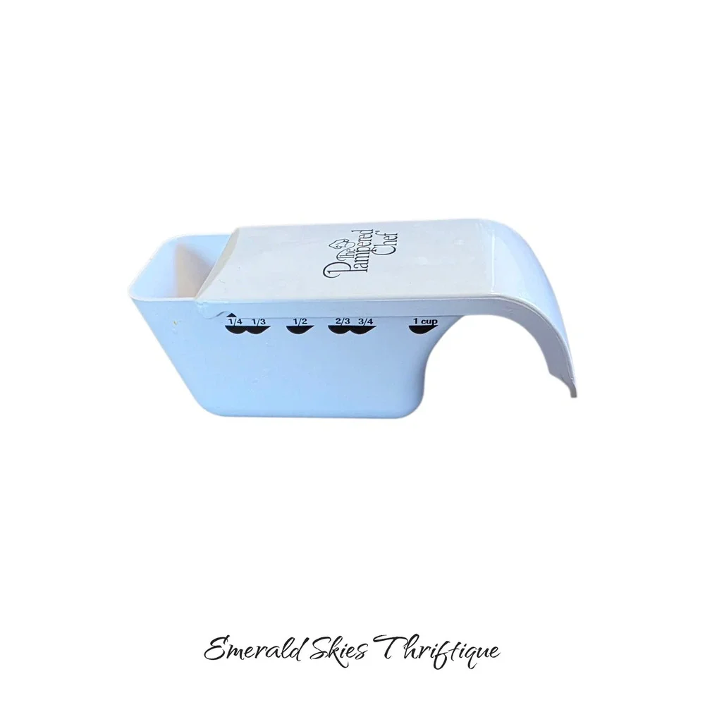 Pampered Chef Measuring Cup  1/4 to 1 Cup Adjustable Scoop Slide Dry free ship